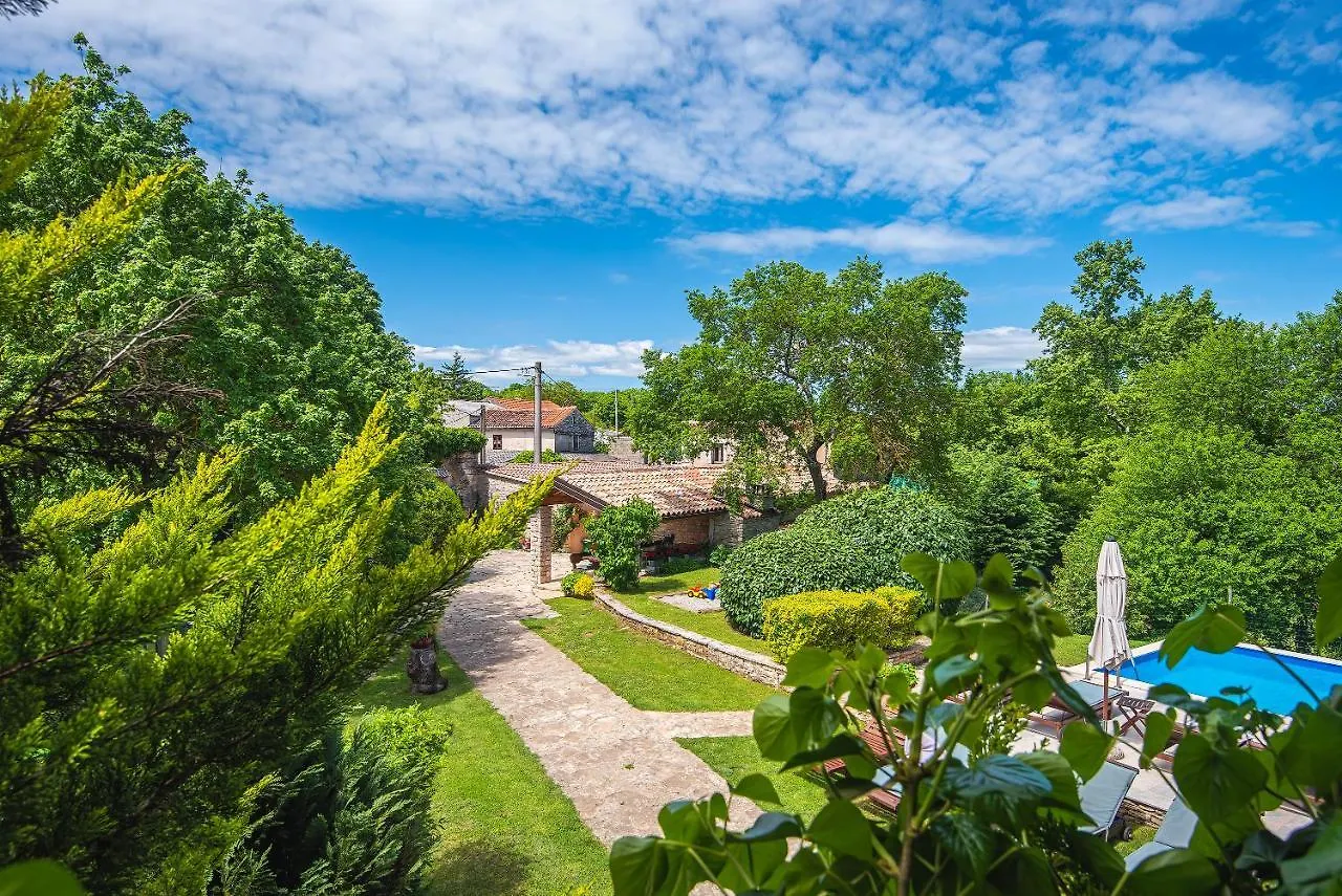 Вилла Casa Karnevali Zminj
